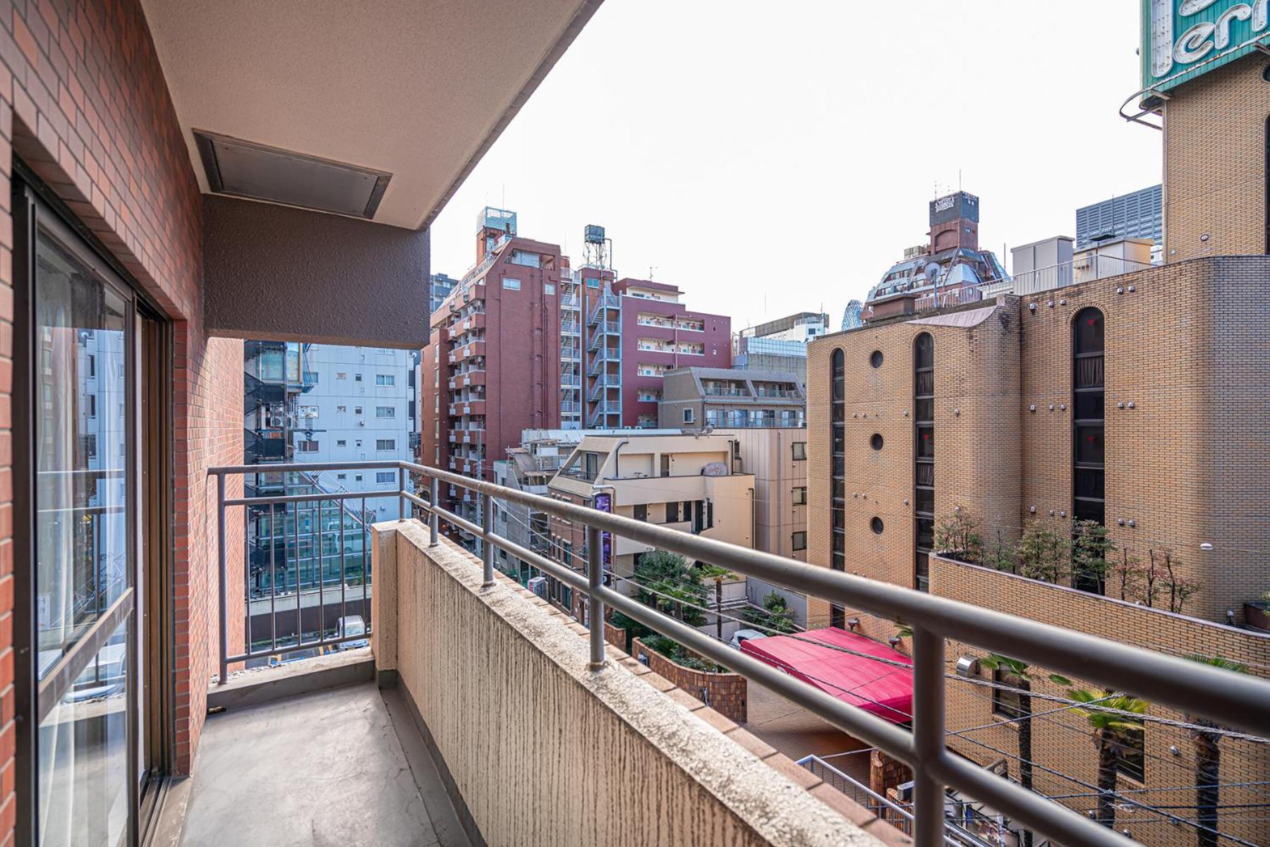 新宿歌舞伎町東新宿站3分钟，徒步伊势丹4分钟免费wi-Fi！ Tokyo Exterior photo